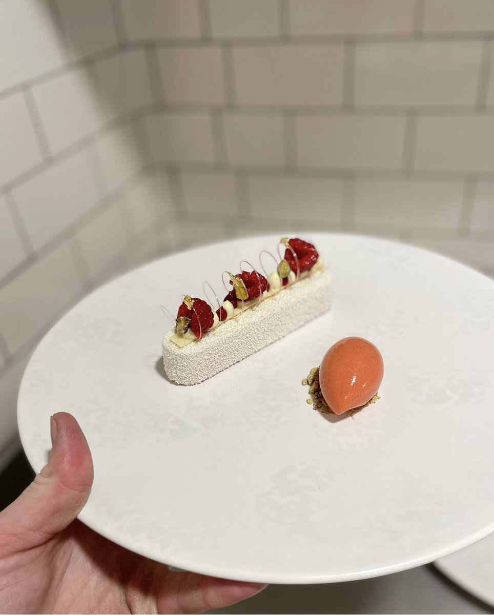 CacaoBarry_ENG's tweet photo. Here is Lydia Uglow's winning creation for the APC Dessert Of The Year Competition last month. Sponsored by Cacao Barry. Thanks for sharing these pics with us.
#cacaobarry #dessert #unboxcreativity https://t.co/CQsUmBmOyo