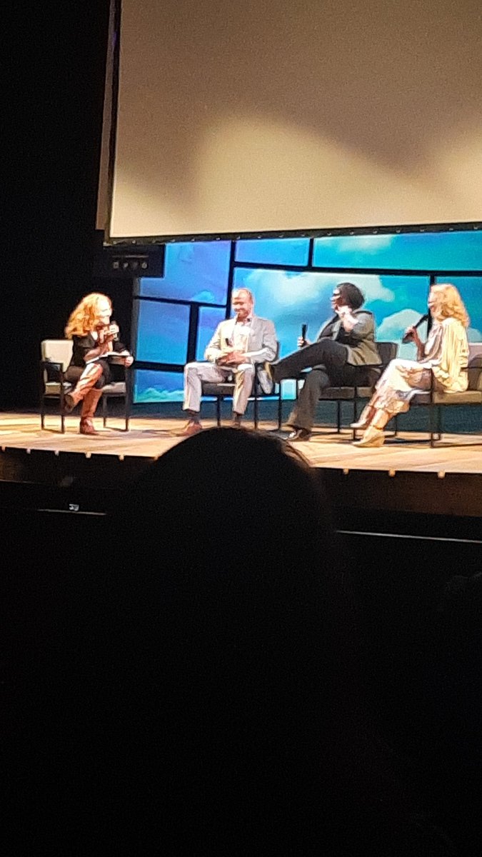 The #LCOCSummit2022 was a joy! 

We are so excited to continue to push for the #arts and cultural industries of #LdnOnt to new heights with all of the initiatives and groups represented today - and so many more!

Thank you for having us <a href="/LdnOntChamber/">London Chamber of Commerce</a>