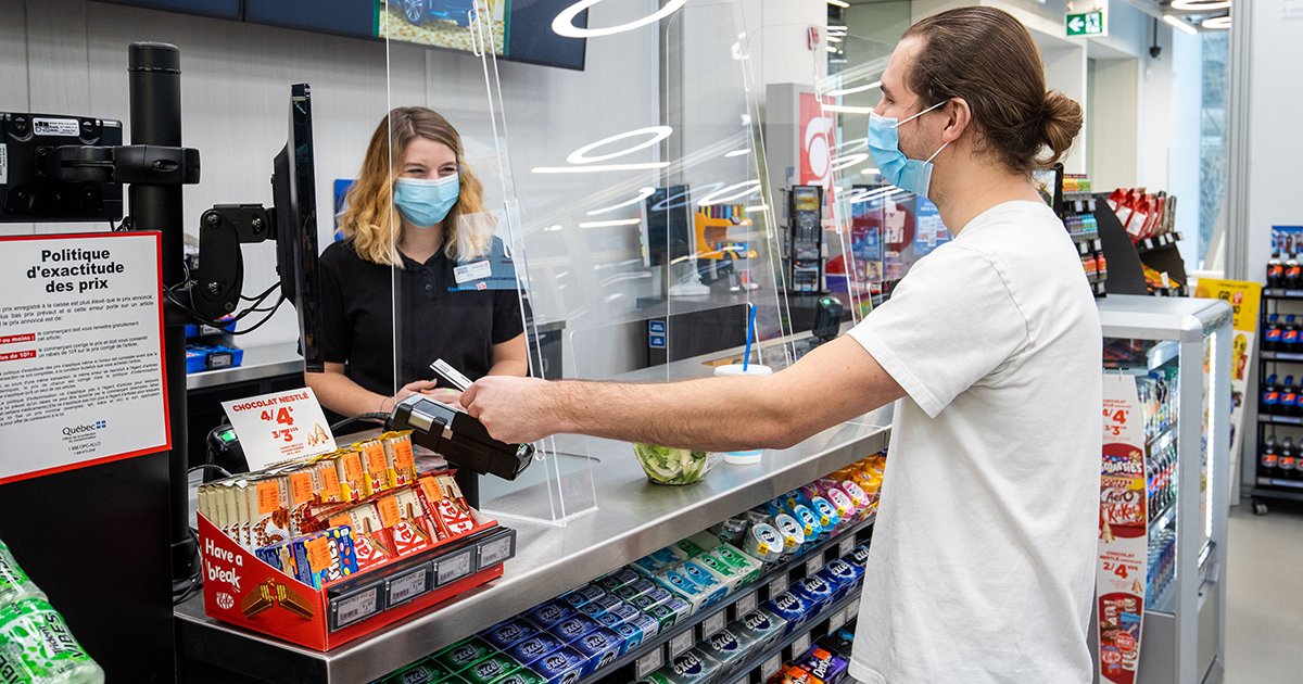 BensadounMcGill's tweet photo. The check-out counter is the last place customers visit before they leave the store &amp; according to @maxccohen it should include products specifically targeted at a store’s clientele &amp; have a high profit margin. Learn more about the #cashwrap concept: https://t.co/qAhYs5Twqb https://t.co/rwxw4MnX6I