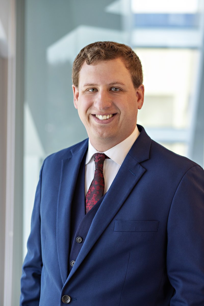 MattKushi's tweet photo. New professional headshot at work at @UMassAmherst and the Isenberg School of Management @IsenbergUMass. Coming up on my 5 year work anniversary in just over a month.

#work #umassamherst #isenbergschoolofmanagement https://t.co/l8ykPHjoST