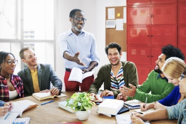 We've received many questions recently related to just WHAT Teacher Leadership really is. So, our Director, Tim Dohrer, took time to explain in our most recent blog post: What is Teacher Leadership"
Take a Look!
sesp.northwestern.edu/.../teacher...…