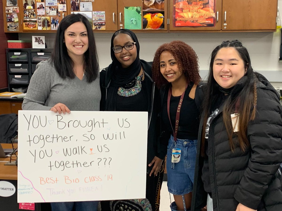florea_nahs's tweet photo. I am so thankful to have connected to these fantastic students in so many ways over the last few years. What an honor to be able to send them off on their next big adventure!🎓🥳 #seniorstaffselect #Classof2022 @napls @napls_hs @NASeniorSeminar https://t.co/HxL3D6LA0O