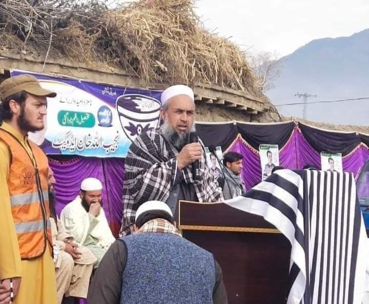 نامعلوم افراد کی فائرنگ سے جمعیت علمائے اسلام کے رہنما مفتی بشیر جان بحق ، تنی ماموند بدان چوک کے قریب دو موٹر سائیکل سواروں کی اندھا دھند فائرنگ سے جمیعت علمائے اسلام کے سابقہ امیدوار برائے قومی اسمبلی مفتی بشیر محمد جان بحق ہوگئے