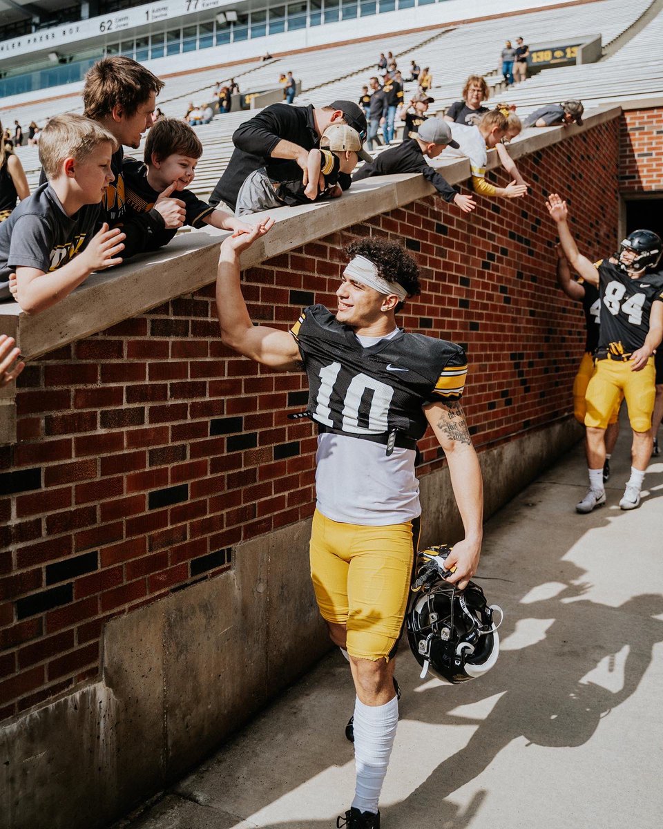 Arland Bruce IV tweet media