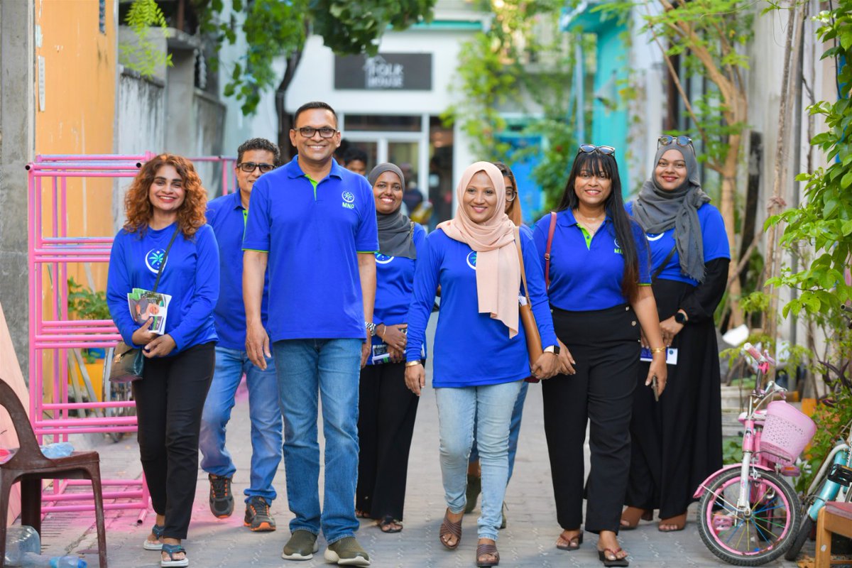 MNP_Secretariat's tweet photo. އެމްއެންޕީއަކީ އެންމެ ފުރަތަމަ ކެމްޕޭން ފަށާ އެހެން ޕާޓީތަކަށް ނަމޫނާ ދައްކާ ޕާޓީއެއް. އެގޮތުން މިފަހަރުގެ ވިލިމާލެ WDC ކެމްޕޭން ލޯންޗްކޮށް، އަޅުގަނޑުމެންގެ ކެންޑިޑޭޓް ޝީޒާގެ ކެމްޕޭން ޓީމުން ދަނީ ކާމިޔާބު މަސައްކަތްތަކެއް ކުރަމުން
@SheezaWDC
#VoteMNP #VoteSheeza #Vote2 2⃣✅ https://t.co/MTo5jNII28