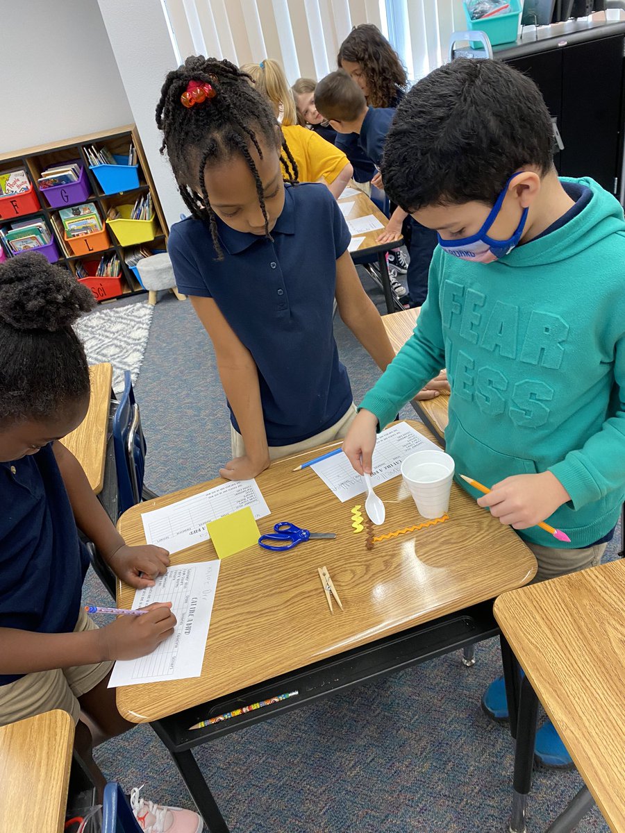 LauriCurrie's tweet photo. Collaboration. Investigation. Exploration. Observation. We’re eating like birds and seeing how animal parts help them. Learning  about animal parts helps people discover how we can copy nature. @wildaboutfirst @wilkinsonSCS #wilkinsonrising https://t.co/MXkA4gSm2r