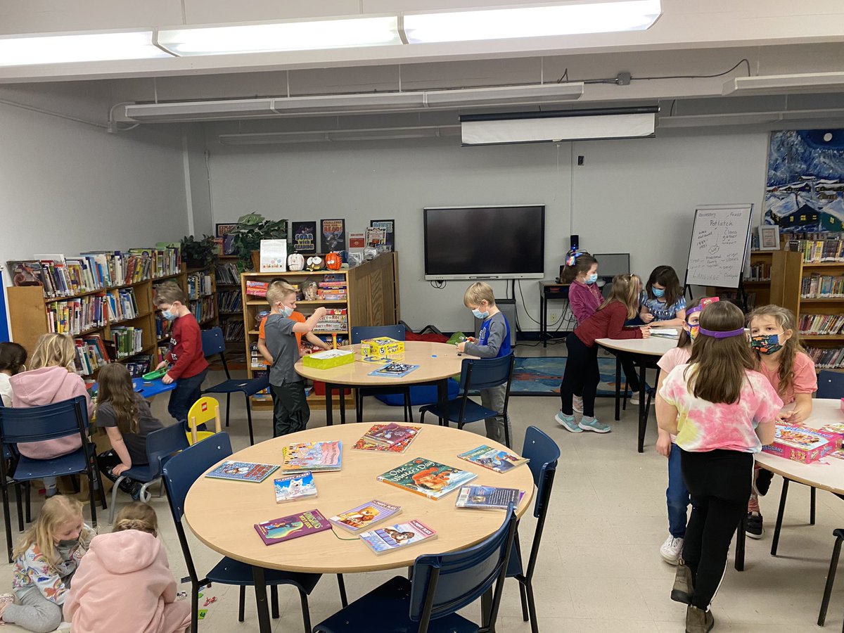 Lots of fun building, playing and creating in the learning commons. <a href="/SFOAschool/">St.Francis of Assisi School</a> <a href="/KristaJColes/">Krista</a>
