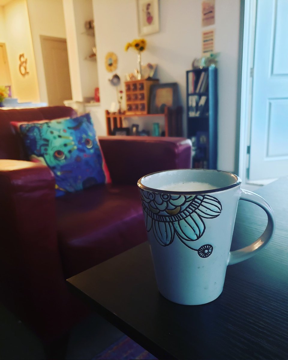 amber_klee's tweet photo. I have my English 6-12 exam today to get certified to teach secondary English. I'm looking over the material right now and drinking a caramel latte. Wish me luck #writingcommunity ! #teachersofinstagram #teacher #professorsofinstagram #professorlife #amwriting #englishteacher https://t.co/ytGgfZt2SG