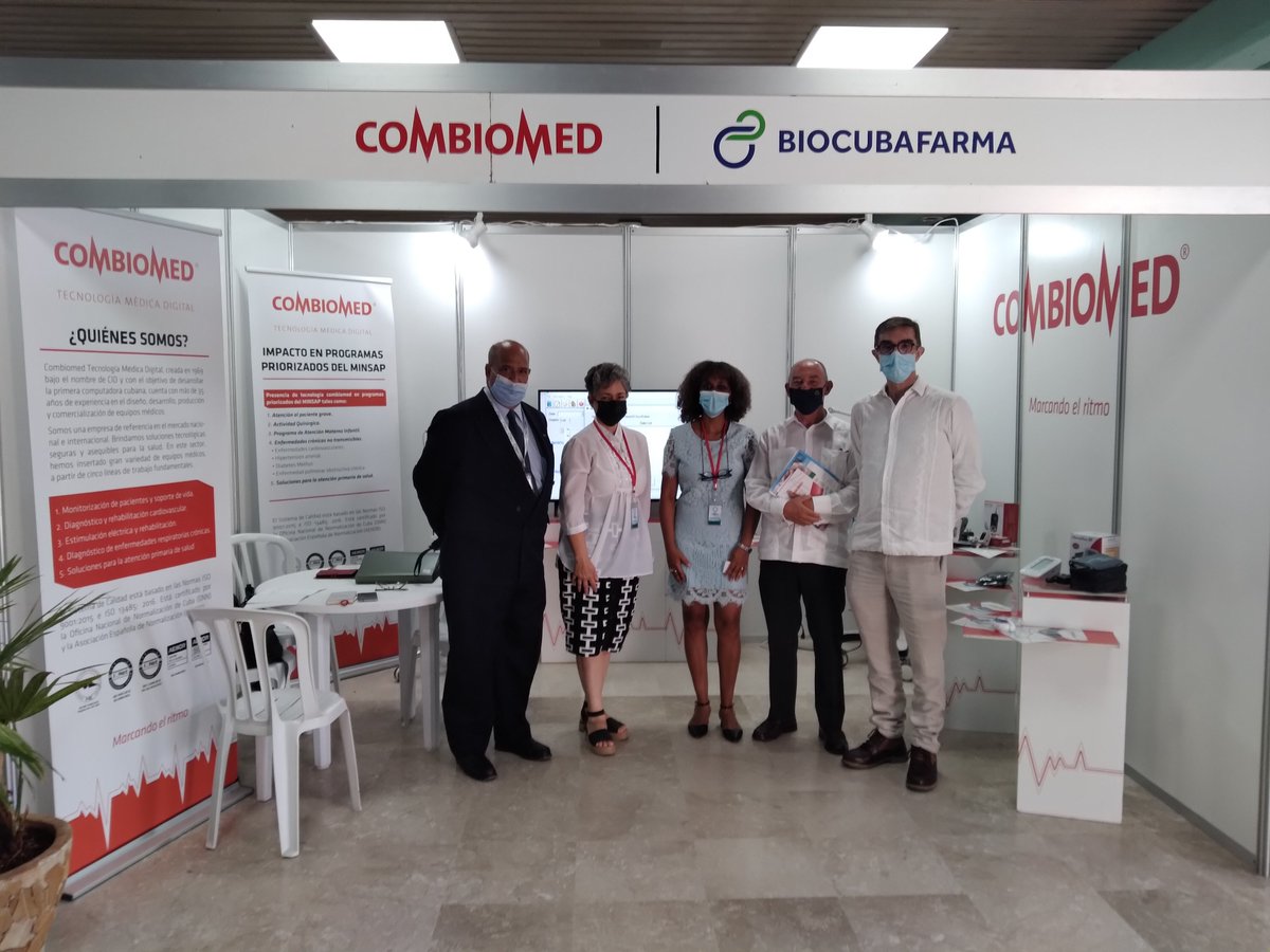 CombiomedC's tweet photo. En el marco de la Feria Comercial @BioHabana_2022, el stand de @CombiomedC recibe la visita del Embajador de Portugal en Cuba; una gran oportunidad para establecer futuros proyectos de co-desarrollo en aras de fortalecer nuestra línea productiva. https://t.co/2x4tCU3ZsX