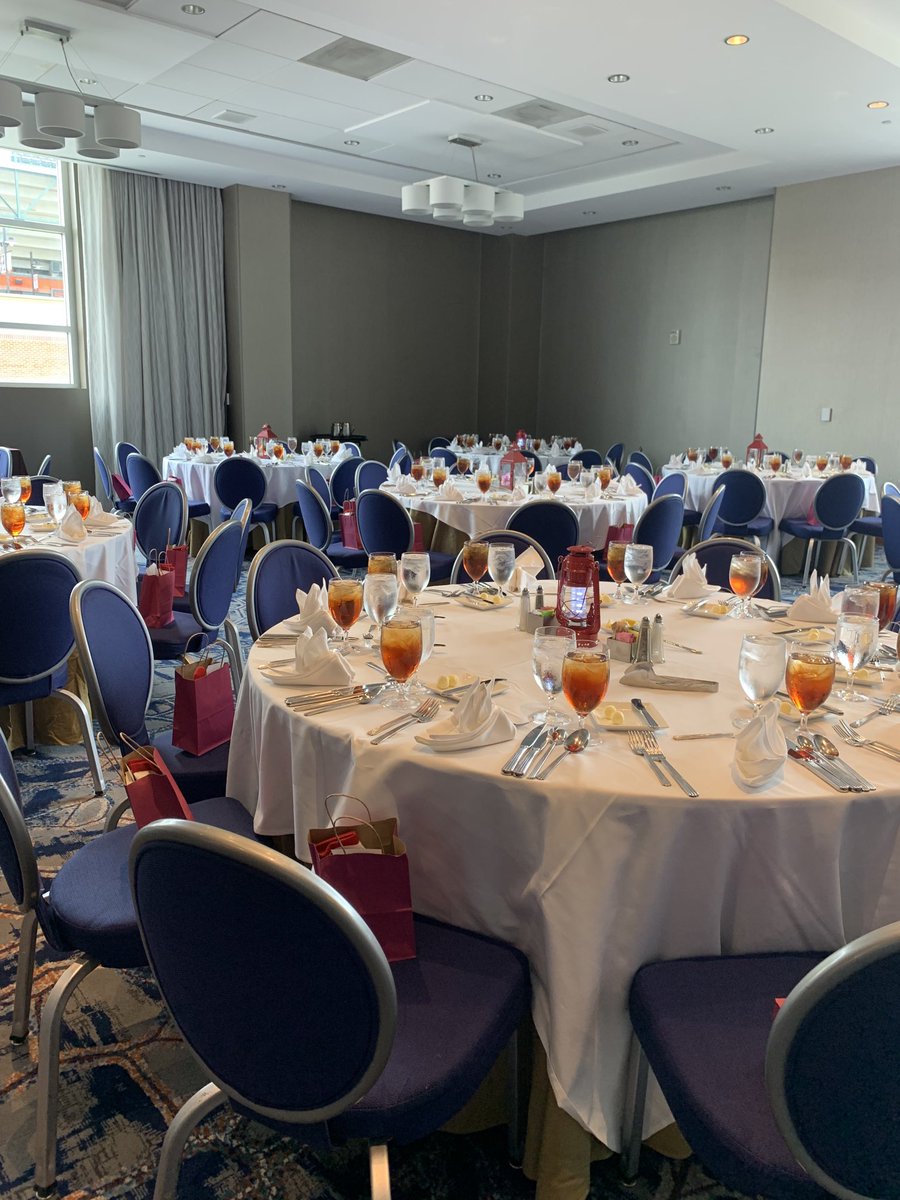 WiEM Networking Luncheon starting in a half hour.  The room looks great!   ⁦<a href="/aaeminfo/">AAEM</a>⁩