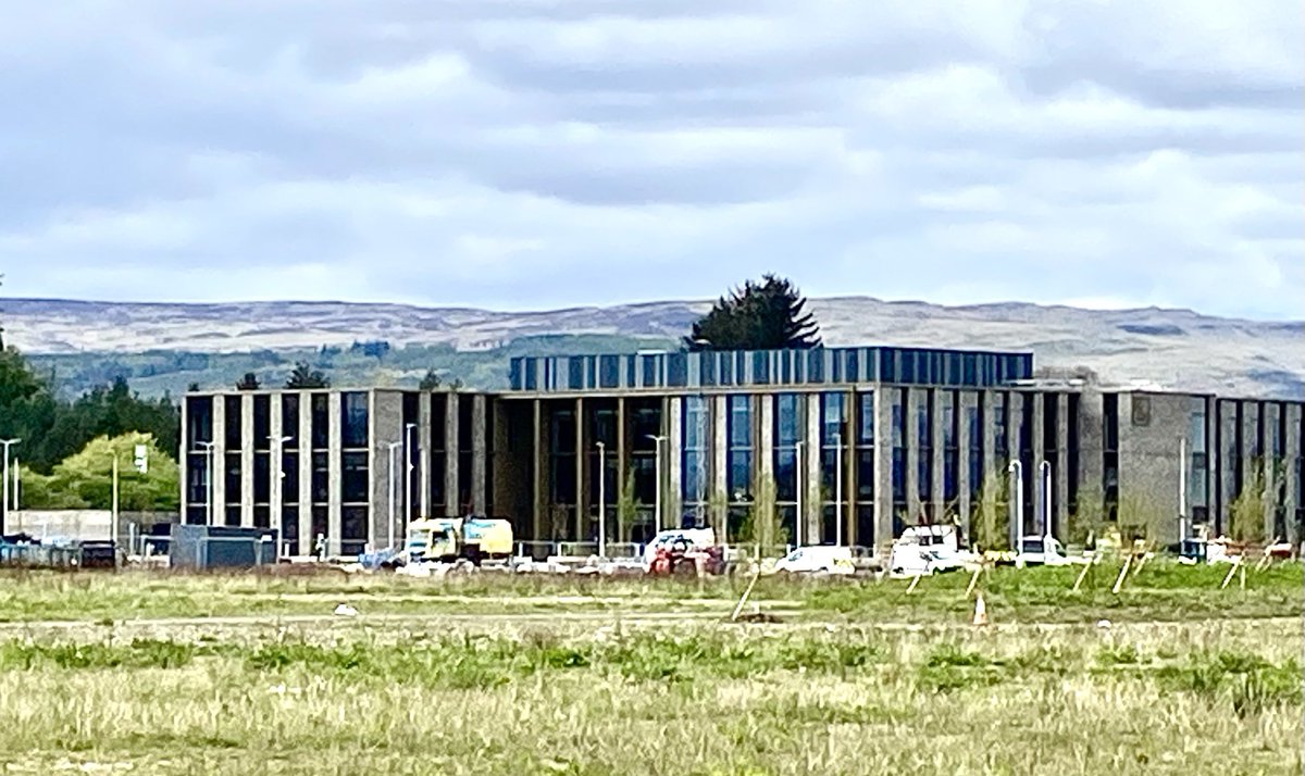 KildeanBP's tweet photo. It’s all coming together nicely - development work continues at the new ⁦@mandgplc⁩ #office here at Kildean #Stirling ⁦@bandkbuild⁩ ⁦@InvestStirling⁩ ⁦⁦@cmwproperty⁩ #sustainable #greenbuilding https://t.co/Amj1xylfAg