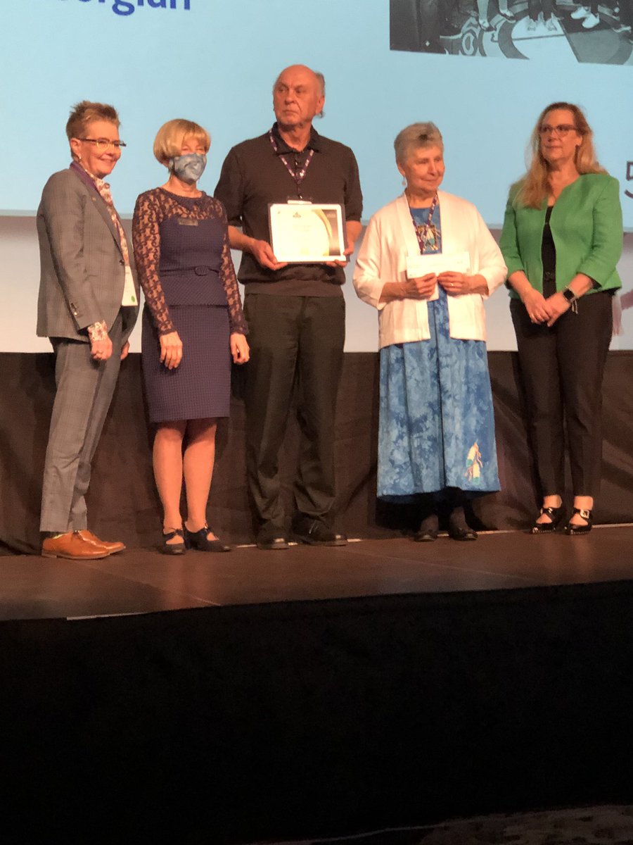 Congratulations to <a href="/georgiancollege/">Georgian College</a> Indigenous Services/Studies for winning the Gold award of excellence for Indigenous Education at the <a href="/CollegeCan/">Colleges and Institutes Canada</a> Conference! #cican2022