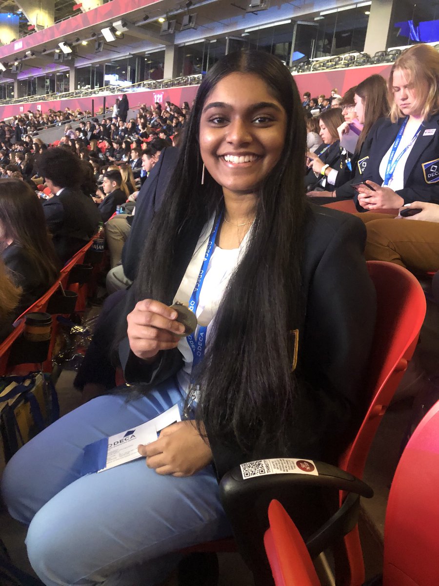 Proud of Nitiya for getting a top role play score in Food Marketing! <a href="/DecaShakopee/">Shakopee DECA</a> #shakopeeschools #sabernation #shakobiz