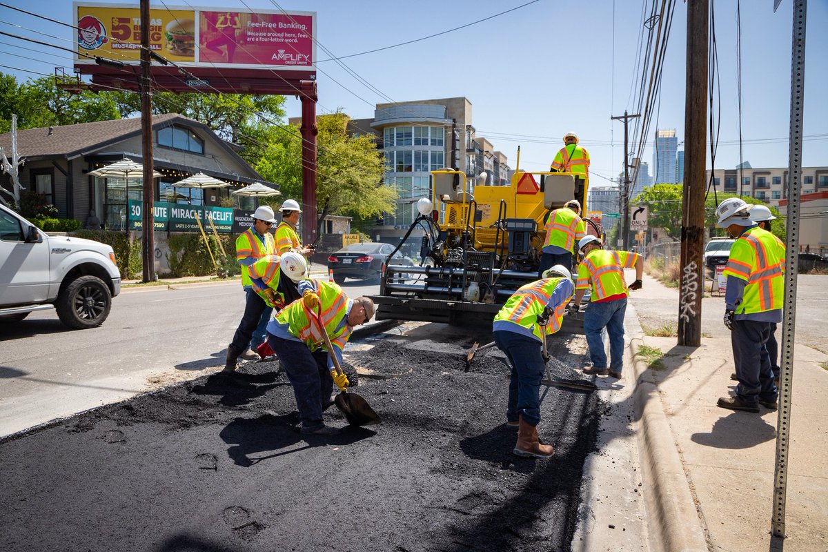 emhuntersmith's tweet photo. ICYMI: #FreshElmo is coming to the W 5th St. bus-bike lane courtesy of @caitwdalton & @nadiamobee! 🚍💯
I love these pics my colleague grabbed of #ATXPublicWorks crews prepping the lane with a mill & overlay earlier this month: https://t.co/IShZsvTHEE https://t.co/oj4dgMtGoA