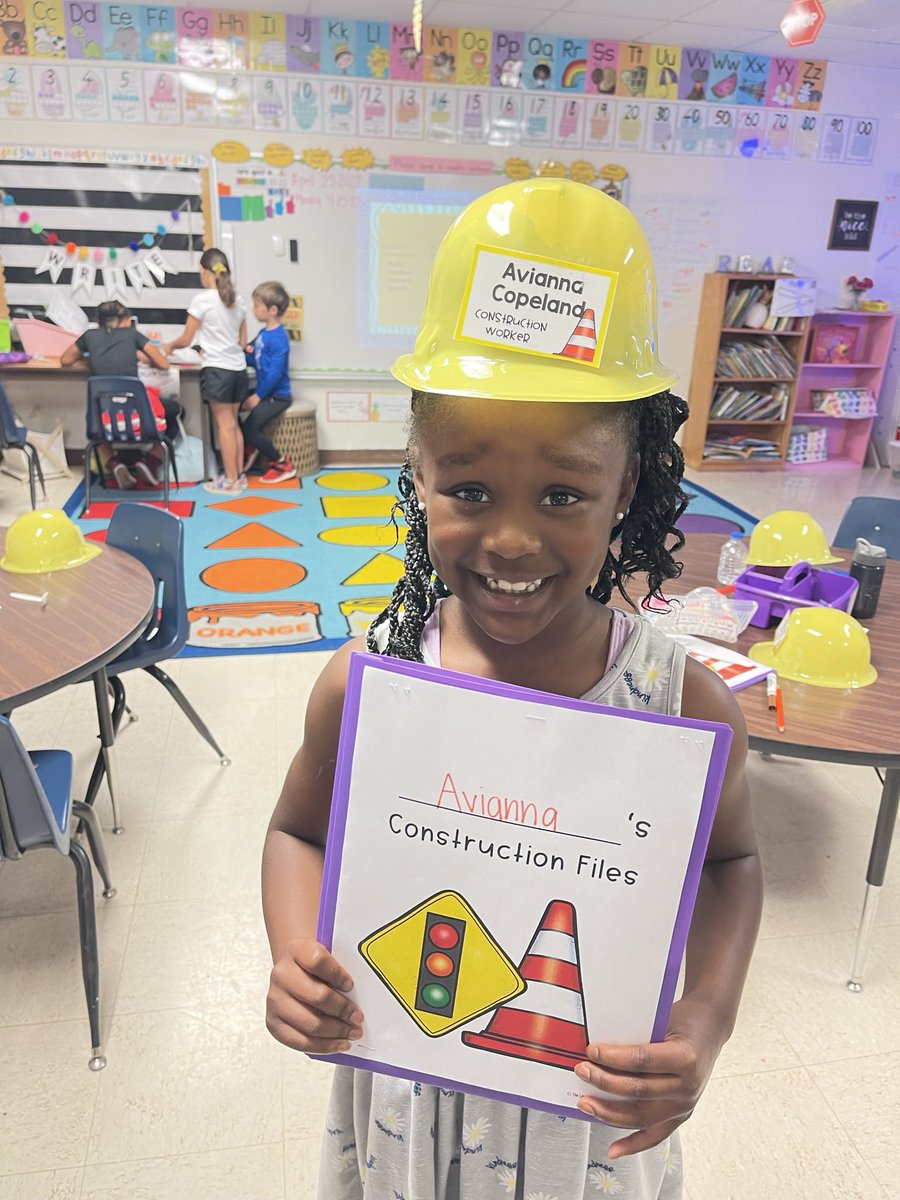 KelseyJean03's tweet photo. Construction Zone was a success! This is always my favorite unit! 🚧🦺🔨#allin #wfisd #measurement #1stgradersrock @MilamBengals @gena_redhead @NikkidavisNikki https://t.co/ljM86nT6fO