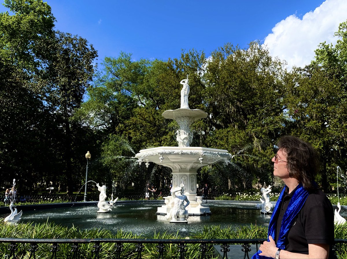 Check out my latest blog Into The Deep South here: hackettsongs.com/blog/steve-hac…