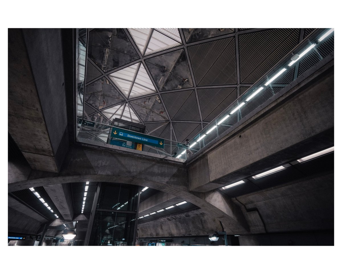 ShotsFired_B's tweet photo. EXPO! A Collection of MRT shots across singapore.

Photography Should always remain a fun and exciting activity for everyone~
#photography
#streetphotography https://t.co/wFkIftoLKo