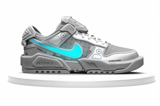 YCFX_NFT's tweet photo. RTFKT and Nike launched the Nike Dunk Genesis Cryptokicks, a collection of 20,000 NFT sneakers. #NFT #crypto #nftnews #nike https://t.co/jTgOfeWWhz