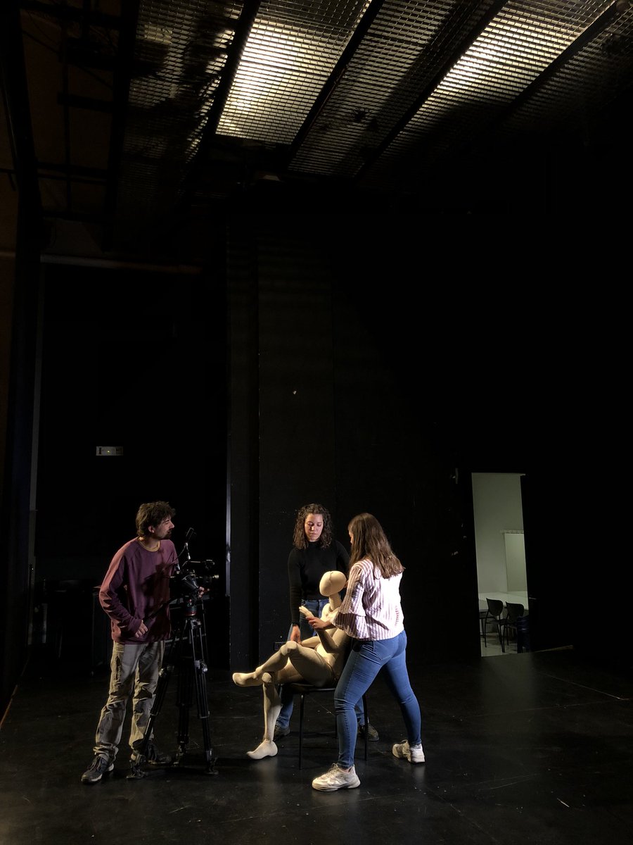 Tenim a l’equip del programa <a href="/PuntsdeVista/">Punts de Vista</a> de TV1 al Teatre Julieta Agusti amb <a href="/LesCicliques/">Les Cícliques Companyia</a>, la #firatitelles2022 ja s’olora.