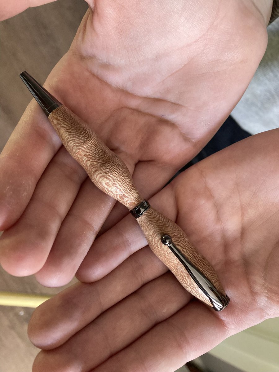 HomeEdHub's tweet photo. The gorgeous pen he made 🤩🤩 #PenMaking and #Woodworking experiences are available for non home Ed youngsters aged 12 and over during June half term. Please send me a message to enquire 💬 #Basingstoke #Hampshire https://t.co/Lny9EedPJT