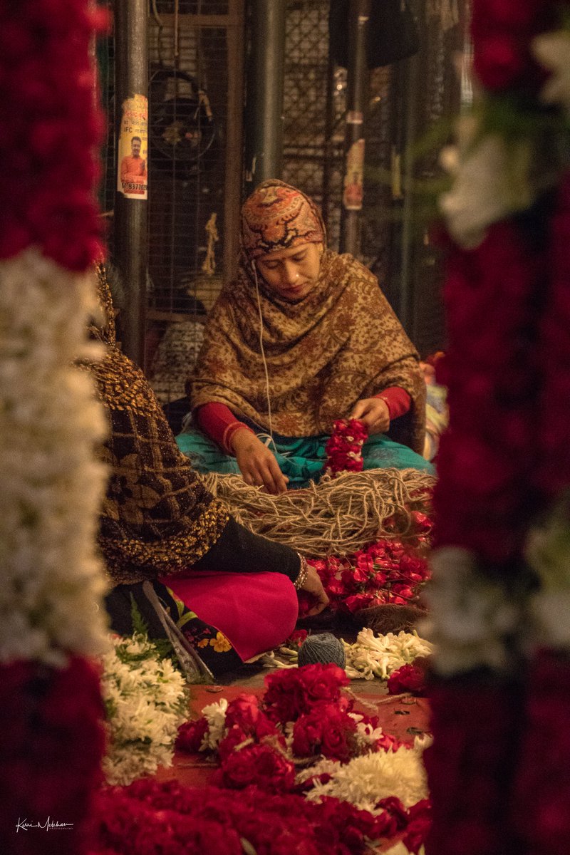 DelhiPhotoTour's tweet photo. A tour of flower market, by Kerri Melehan

#markets #phototour https://t.co/o0aWwM1Nbg