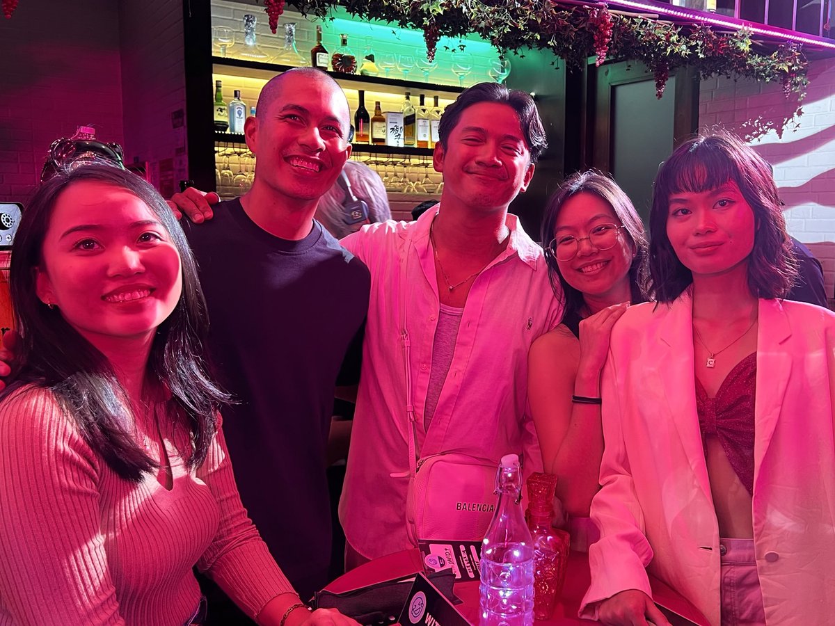 foodpandaPH's tweet photo. Oh, you want speed? We'll give it to you! ๐ Who among our #pandaproClub friends do you think will match well at speed friending? ๐ค #foodpandaPH #MatchAndDine https://t.co/4zXtrXDVY5