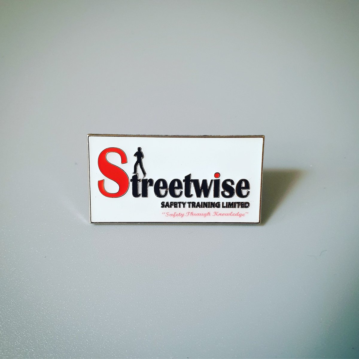 onestopbadges's tweet photo. #streetwise #safetythroughknowledge #pinlover #pinaddict #pins #badges #pinbadges #enamellover #enamelpins #enamelbadges #enamelpinbadges #pindesign #lapelpin https://t.co/Wz6v7bjdJ6
