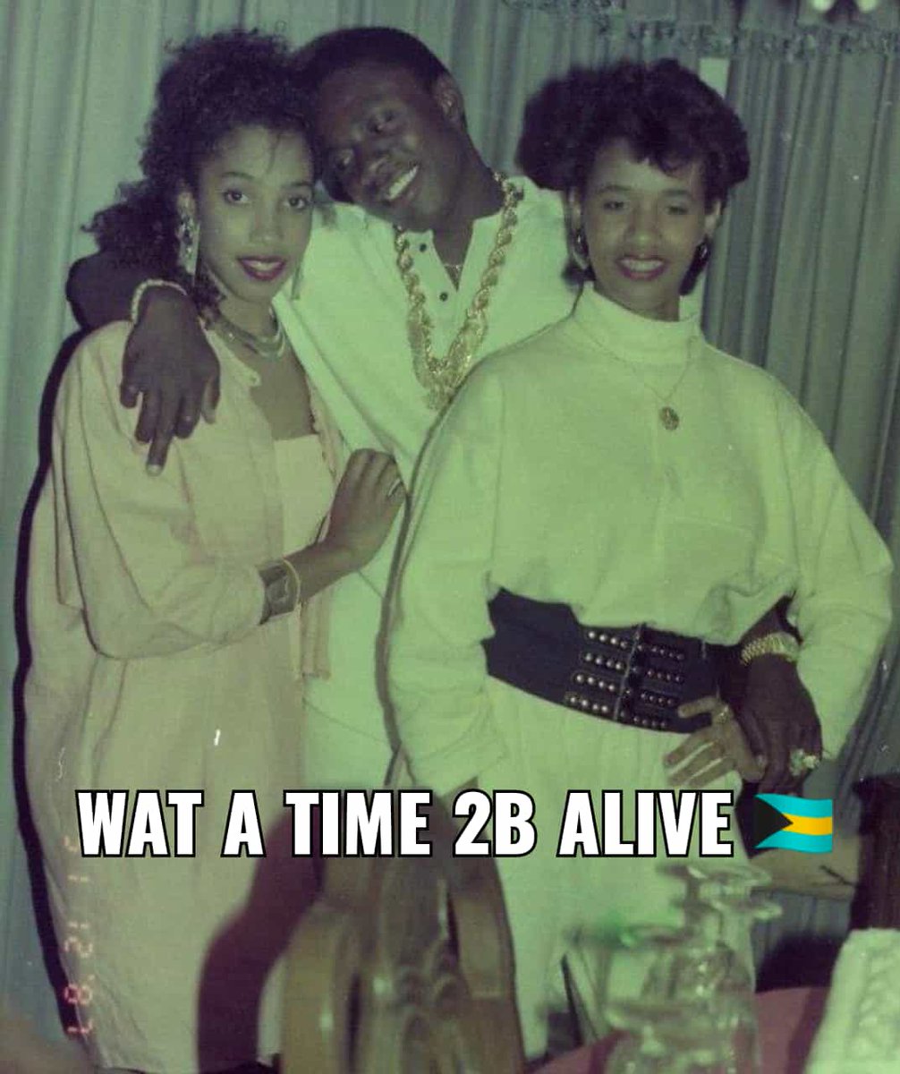 Berto_Archer's tweet photo. @lilduval That's definitely true , but we had cameras tho and we still took pictures, so there's alot of shit we got on pics we just had no where to post them..
In this pic is my cousin Sean Isaacs from the Bahamas 🇧🇸  in 1987

WAT A TIME 2B ALIVE 🇧🇸 https://t.co/vgeBeMbLTH