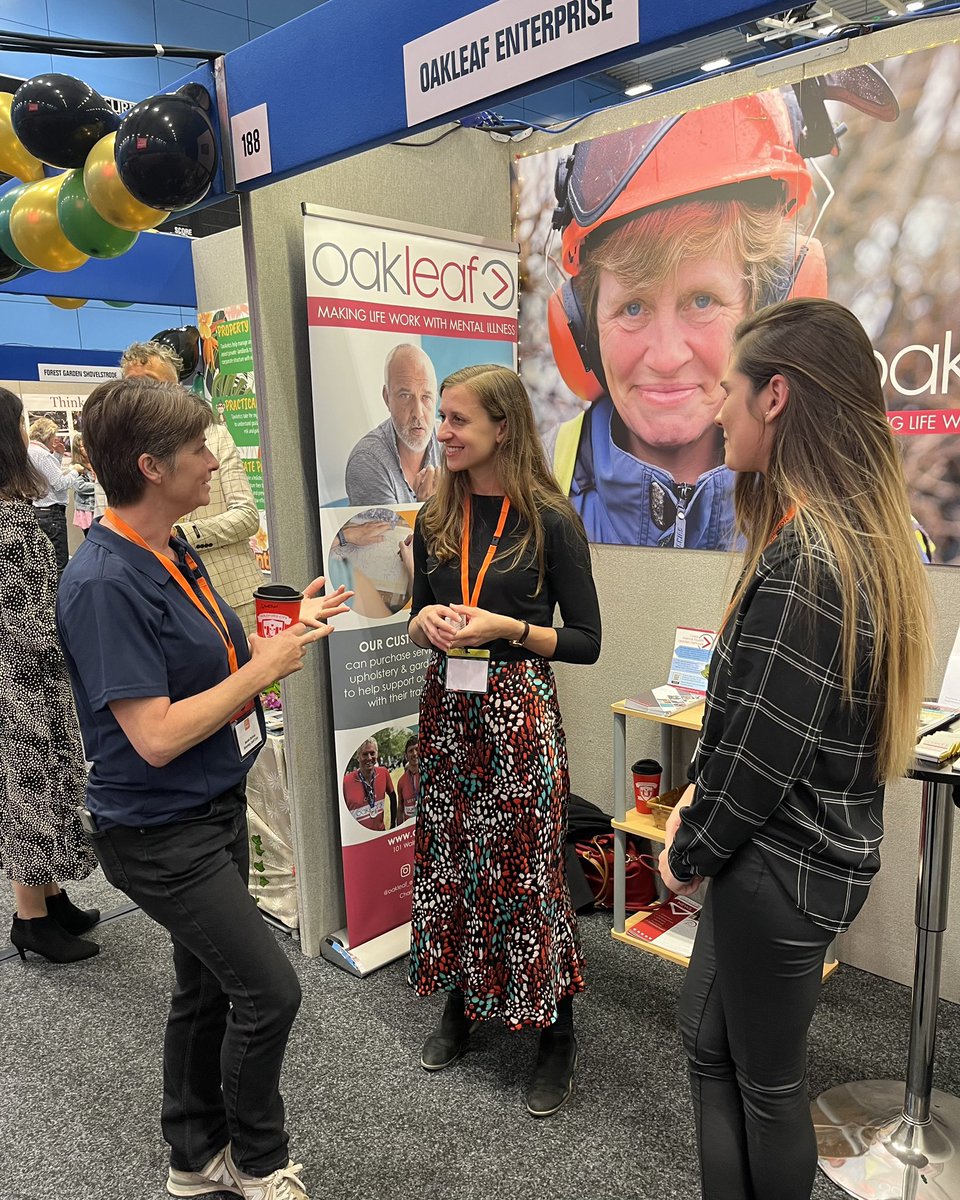 _Oakleaf's tweet photo. Having a great time at the @surrey_expo at @surreysportpark! We are here all day at stand 188 & will be back tomorrow, so please do come & say hello! If youโve yet to get your tickets, visit: https://t.co/dqxbuoxBxr ๐ #OakleafEnterprise #MentalHealthSupport https://t.co/9AVYvdE4oS