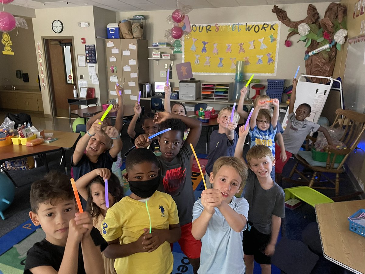 simmskinderland's tweet photo. Our ABC countdown to summer is underway! Letter D yesterday was Dance Party💃🏼 🪩 https://t.co/kPLGEKGHsx