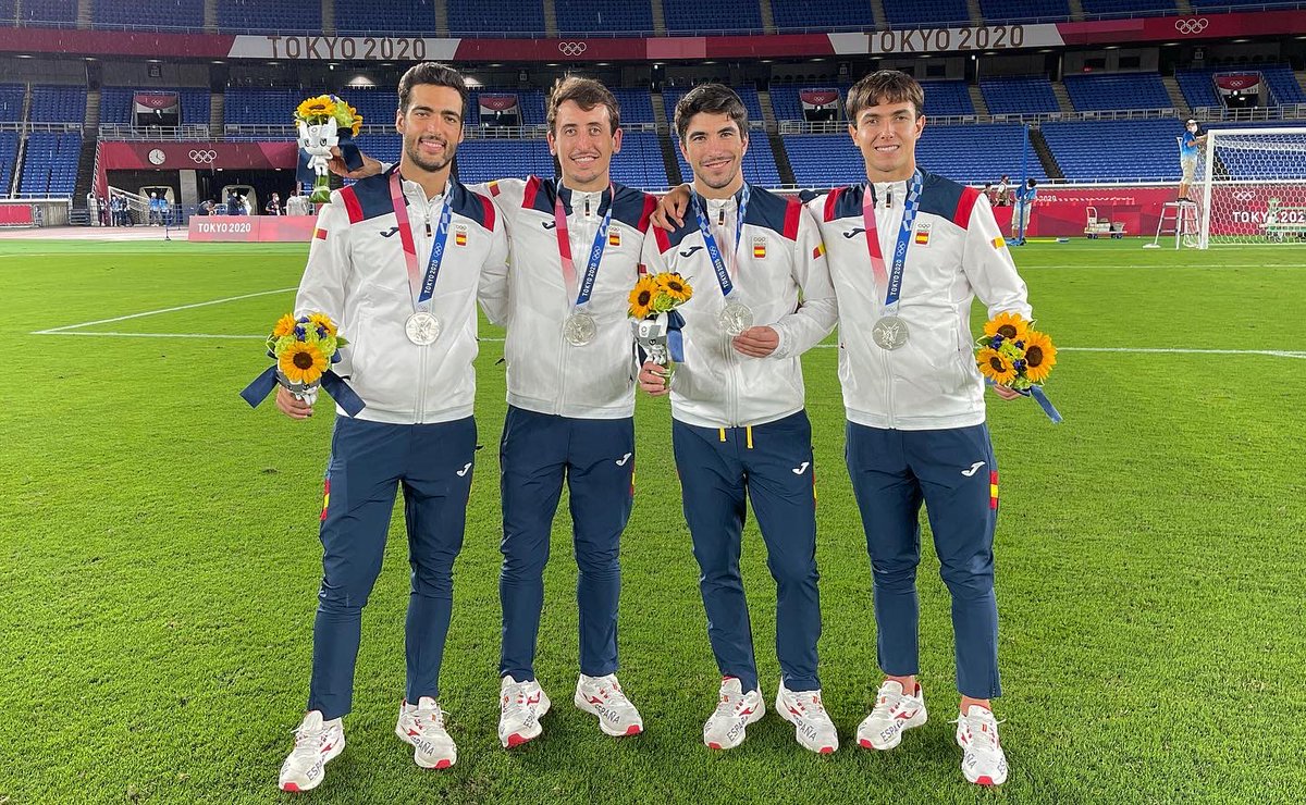 Estos 4 tienen que jugar juntos sí o sí en la Real Sociedad.
Hay que fichar a Carlos Soler como sea.