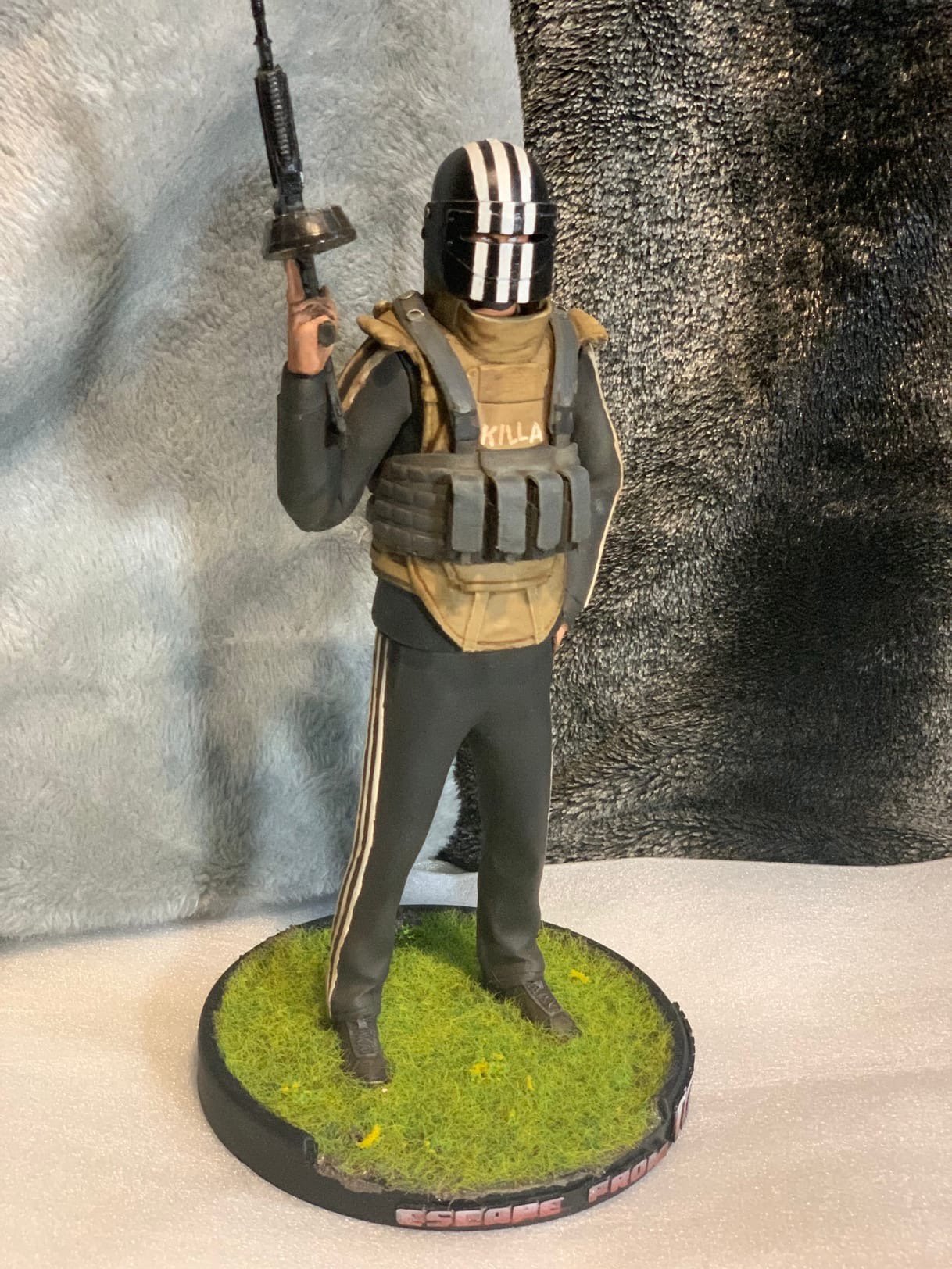 Escape from Tarkov タルコフ KILLA フィギュア　キーラー Amazon.co.jp: Escape from Tarkov タルコフ KILLA フィギュア
