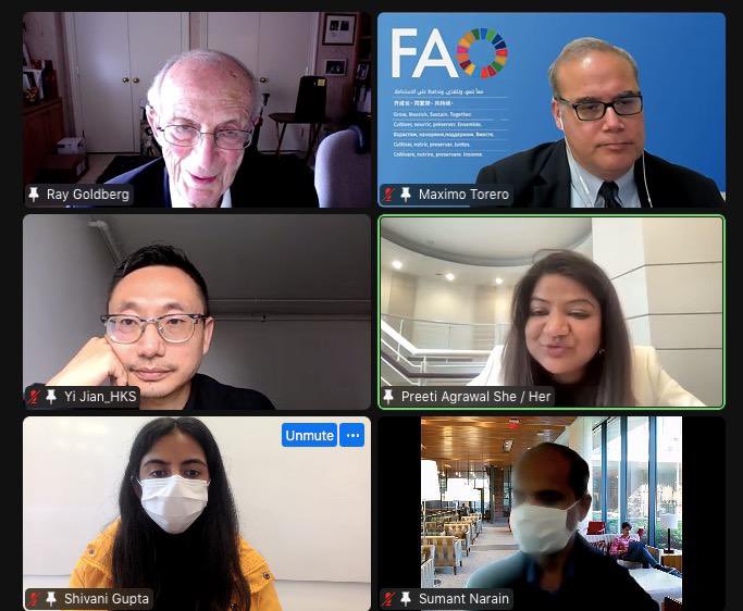 preetidifferent's tweet photo. Thank you to @HarvardHBS Professor Ray Goldberg, @FAO Chief Economist @MaximoTorero, and Past President of @WWF @y_kakabadse for discussing  sustainable food systems + governance with @Kennedy_School students interested in food and agriculture policy! https://t.co/d7MDYZWMTm