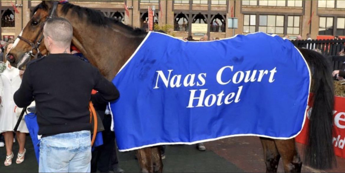 Race week ..we have an amazing line up of entertainment this week ..!@SmashHits90s <a href="/riff_shop/">Riff Shop</a> ..<a href="/naastown/">Naas Town</a> <a href="/NaasBall/">The Naas Ball</a> RT