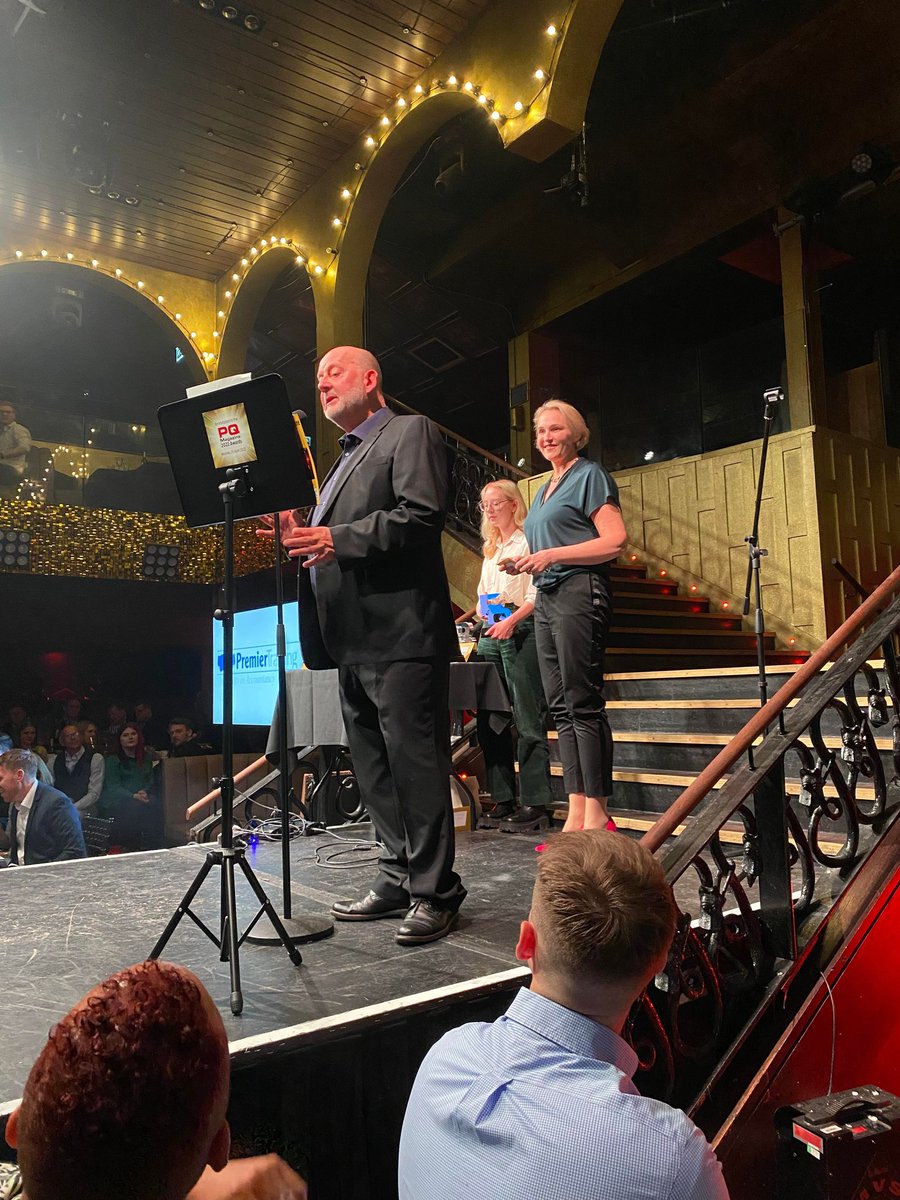 KaplanUK's tweet photo. We had such a great time last night at the #PQAwards 🎉 and we're very proud to have won the @PQMagazine Award for our graduate / apprentice training programme with @DeloitteUK 👏🥳️

Thanks for having us and congratulations to all the winners! https://t.co/BDQuypU9Zo