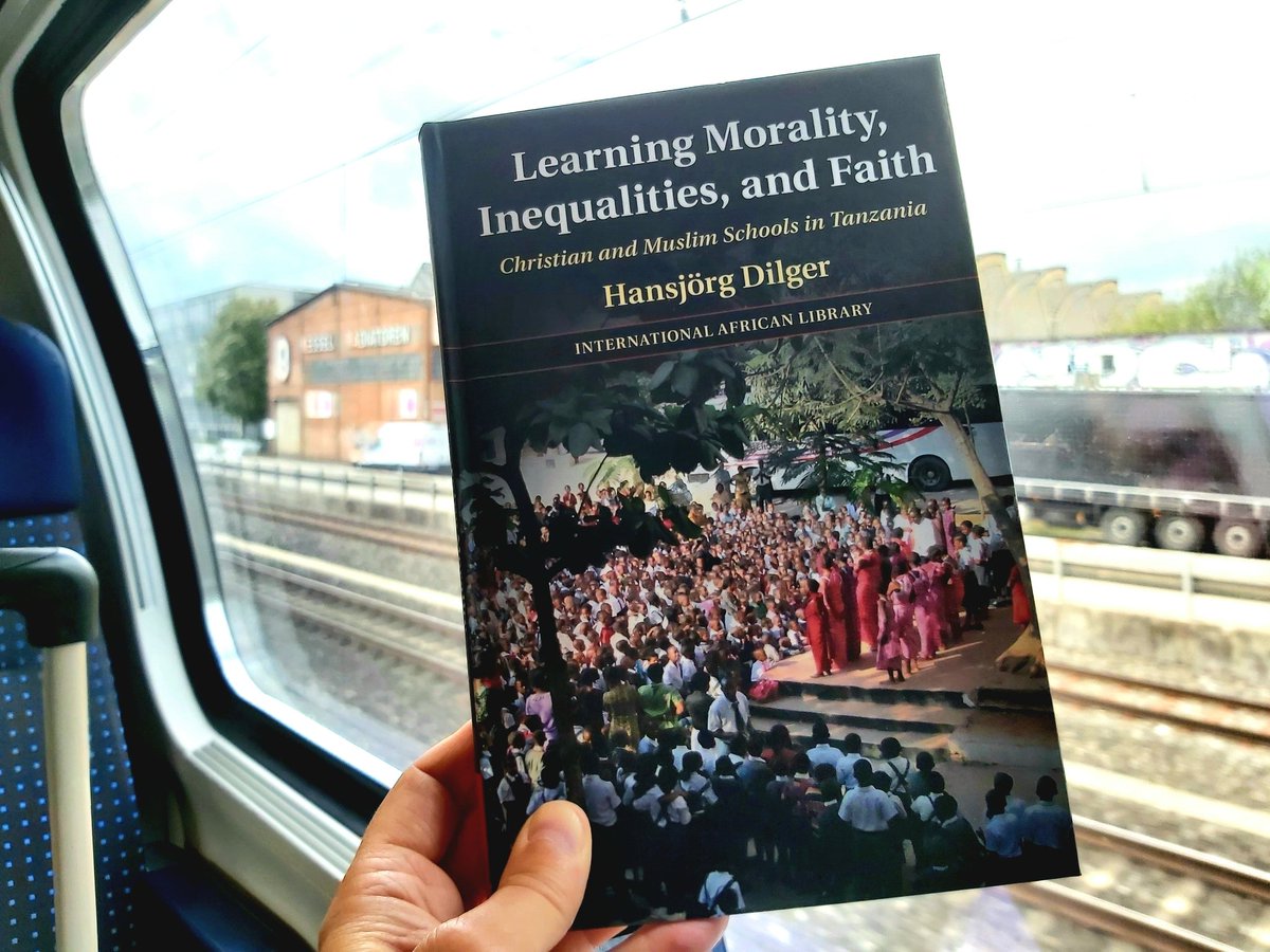 On my way to the first presentation of "Learning Morality, Inequalities, and Faith", in the anthropology colloquium <a href="/unibern/">Universität Bern</a> today! A bit nervous, but excited - wish me luck :-)