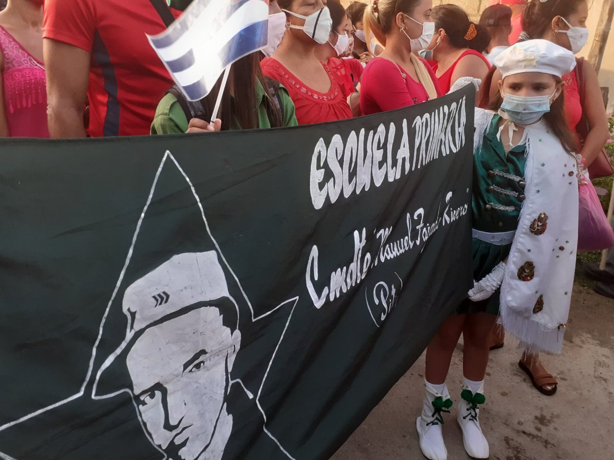 Los trabajadores de la Institución Educativa EP Comandante Manuel Fajardo Rivero participan en el desfile p en saludo al 1ro de mayo.
#DMEPrimariaContramaestre #maricelhechavarría #DPESANTIAGODECUBA #dmesantiago #vamospormas2022 #rosafundichely
<a href="/EpFajardo/">EP Comandante Manuel Fajardo Rivero</a>