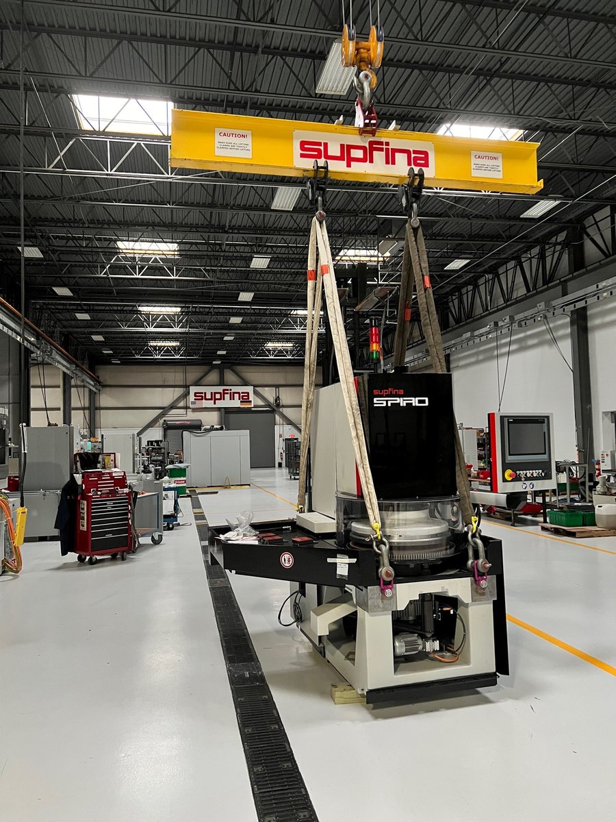 Supfina's tweet photo. Supfina Machine Company establishes a new test center in the USA ❗

The first machines are already being moved into position.

Stay tuned to see what else is coming. 📌

#supfina #doublediskgrinding #doublediscgrinding #surfacefinishing #automation #flatfinishing #finegrinding https://t.co/5sIalpOJQh
