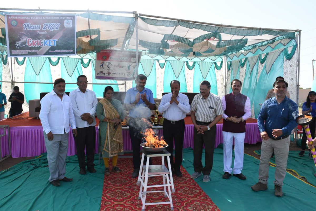 PJChaudhry's tweet photo. @bmcri2016 #મોરીયા ખાતે વાર્ષિક તહેવારના ભાગરૂપે વિવિધ ઇવેન્ટનું આયોજન કરાયું છે.આ તમામ ઇવેન્ટ આગામી તારીખ ૧મે સુધી ચાલશે.જેમાં રમતગમત અને સાંસ્કૃતિક કાર્યક્રમોમાં રૂબરૂ હાજર રહીને તમામ ટીમોને  શુભકામનાઓ પાઠવી હતી.મને આશા છે કે વિદ્યાર્થીઓમાં શારીરિક અને માનસિક કૌશલ્યનો વિકાસ થશે https://t.co/sShsJhuD6E