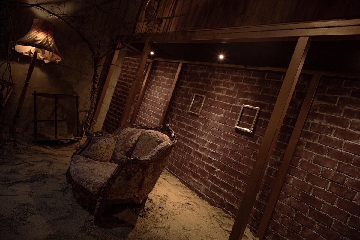 Non-Art Photo Studio tweet media