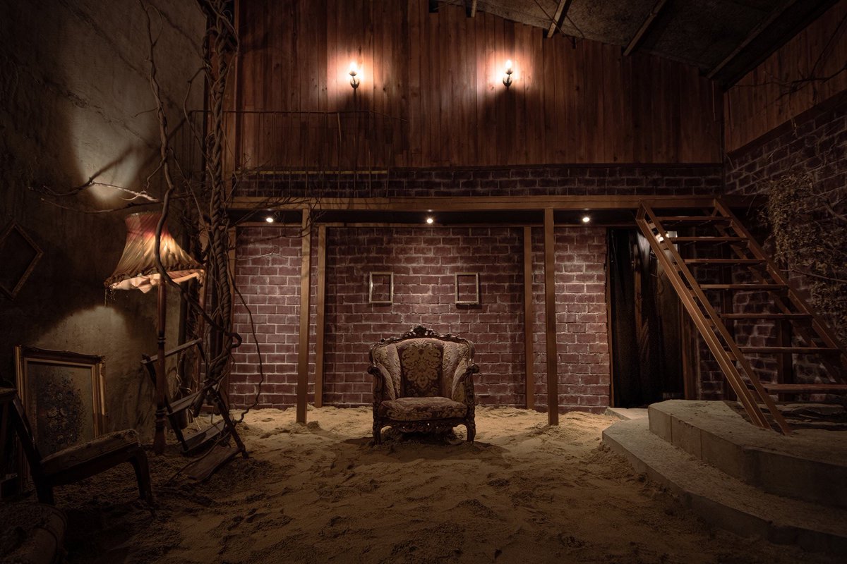 Non-Art Photo Studio tweet media