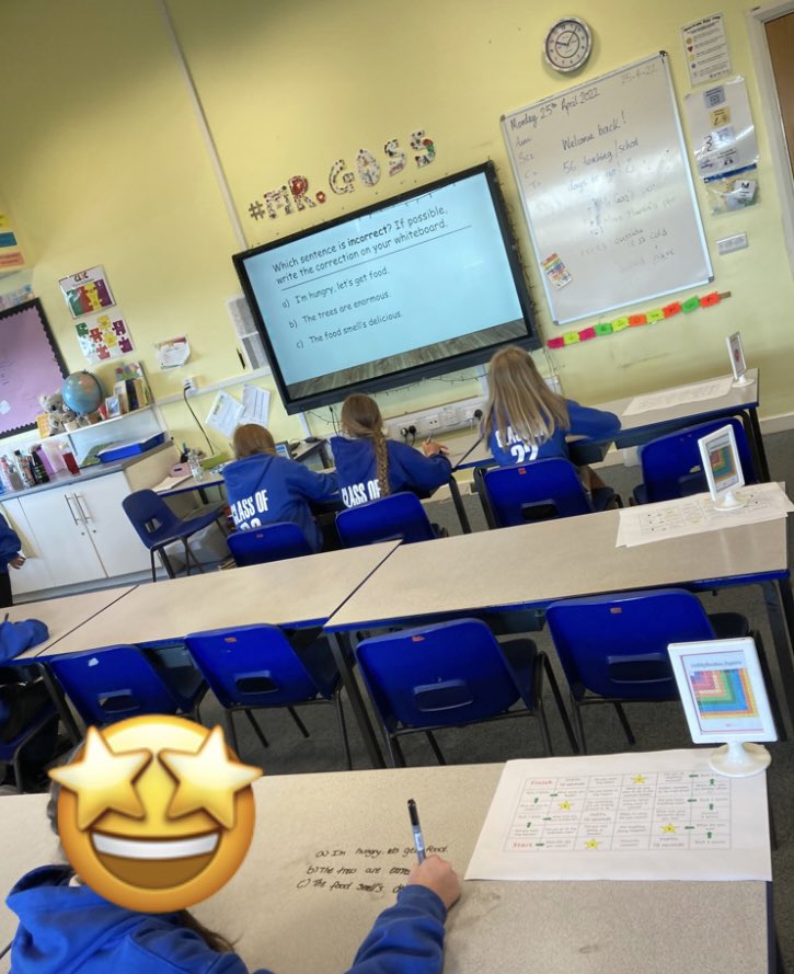CHClusterteam's tweet photo. A wonderful start to the summer term with @StThomas_cps Y6! 👏🏼 Y6 loved this #apostrophe game - they had to cross their arms if the apostrophe was for #omission, hold themselves for #possession and freeze if it was an imposter! #chclusterteam #literacy #year6 @CHEnglishTeam https://t.co/yzbvHkU0Yq
