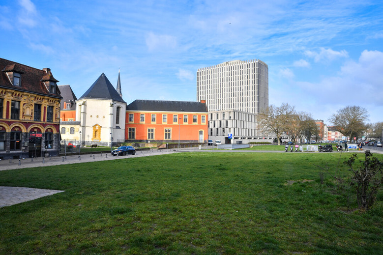 🙋‍♂️ Lille se métamorphose avec vous !

📝 Habitants de #Lille, Lomme, Hellemmes : donnez votre avis sur la future avenue du #PeupleBelge.

🗓 Du 2 au 23 mai, choisissez l'un des 4 scénarios proposés lors d'une grande consultation.

#LilleAvecVous