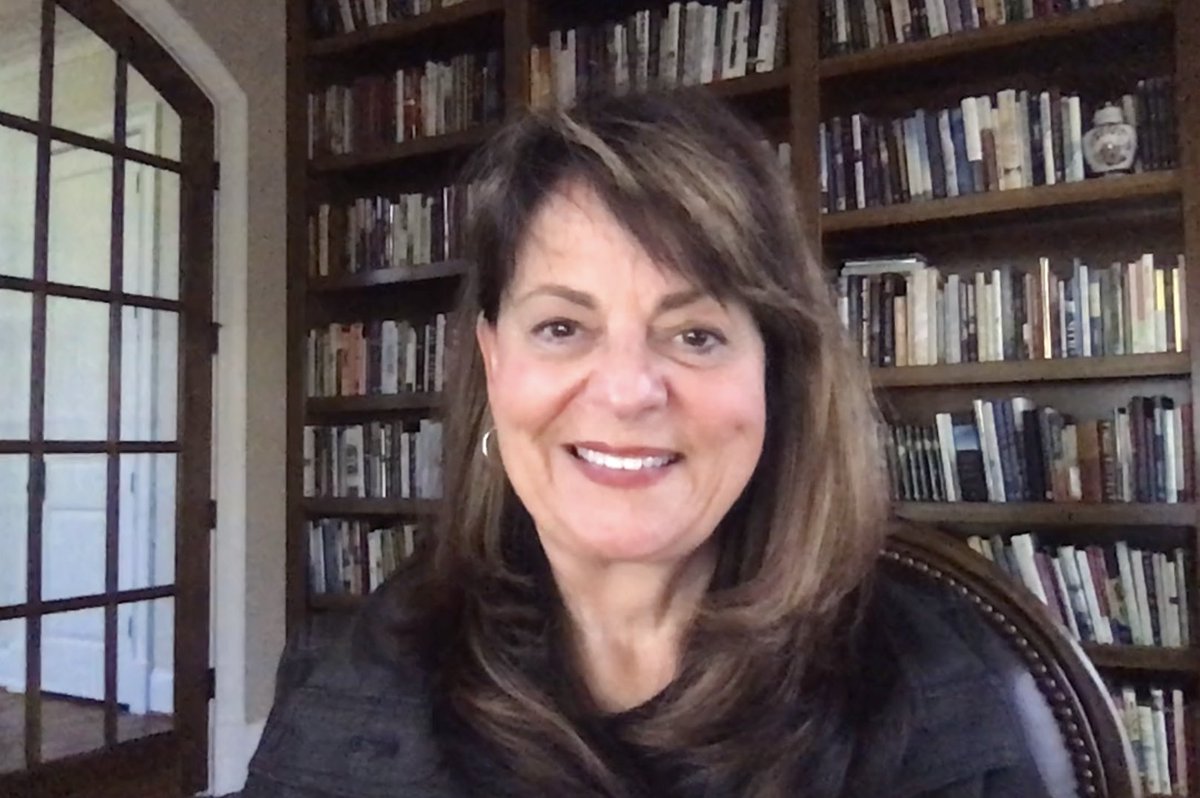 CLALeader's tweet photo. "When we're facing great duress or stress or uncertainty, we just have to say, 'What, God, do You need me to do?' And I say yes to Him before I even know what the answer is." @TamiHeim, #Outcomes22 | https://t.co/0r3vd1Cg8l https://t.co/xyIPirhgkJ