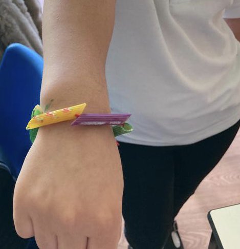 Barnardos_NCTC's tweet image. Allys from our #ICTG Team has been supporting a child. Together they created some very fashionable pasta jewellery as a way to build a trusted relationship. #TraumaInformed #PositiveExperiences