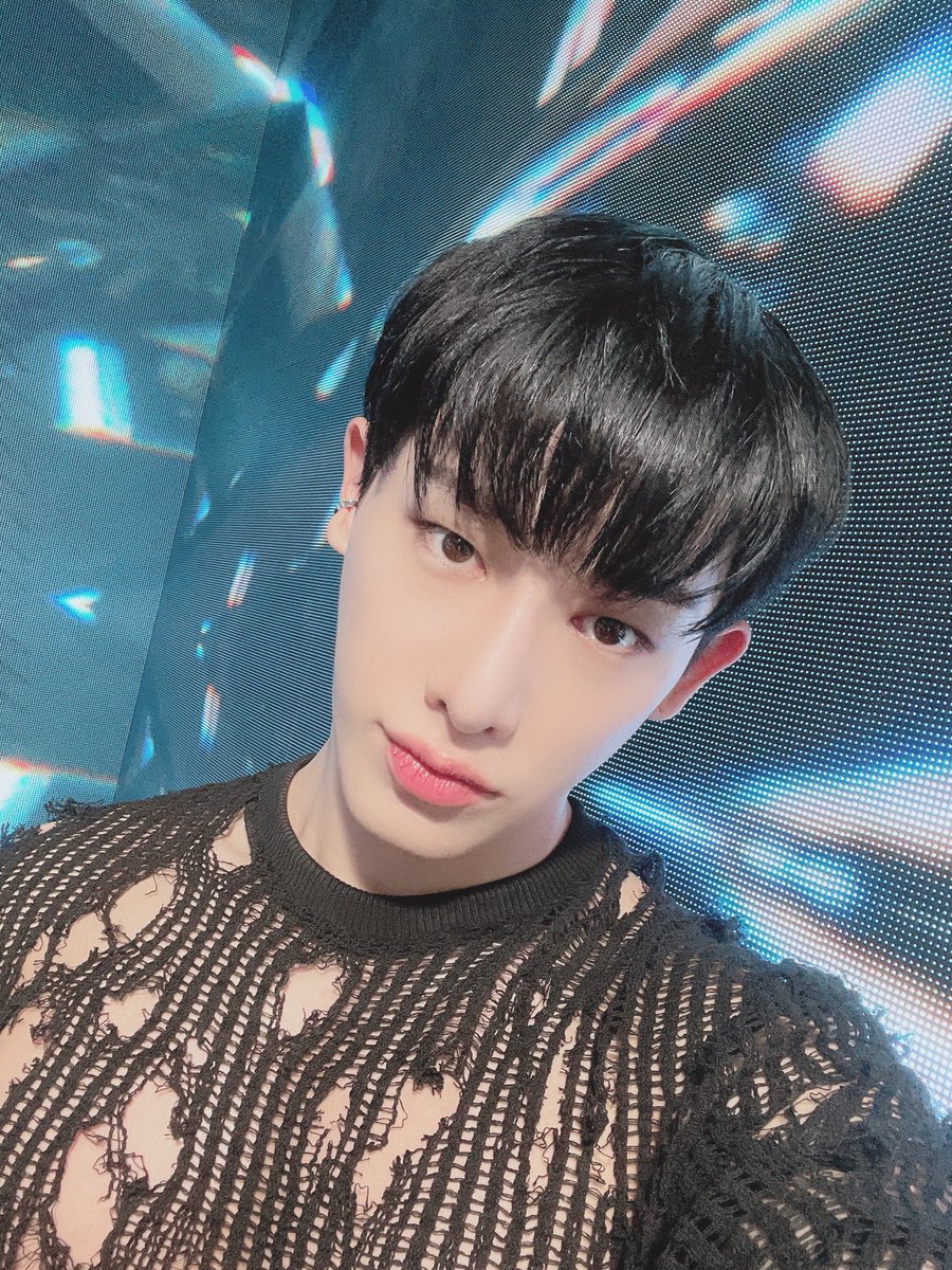 official__wonho tweet picture