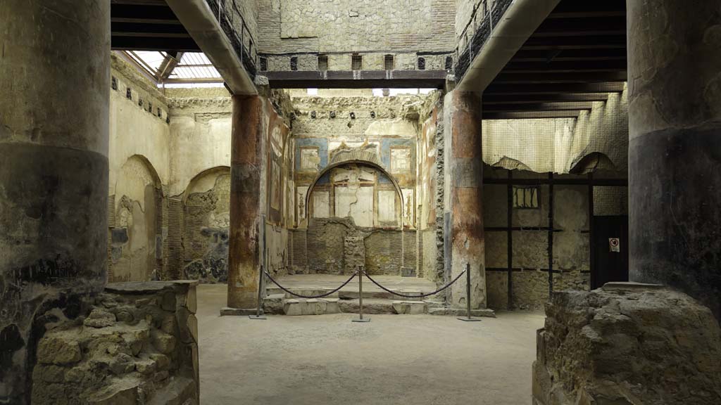 HercSoc's tweet image. Be part of this exciting Herculaneum Project to restore the Custodian&apos;s Room (closed to the public for many years) at the College of the Augustales. Details: herculaneum.ox.ac.uk/node/237 
#RomanArchaeology #ClassicsTwitter #Herculaneum
@thehistoryguy @HercGraffProj @the_bsr