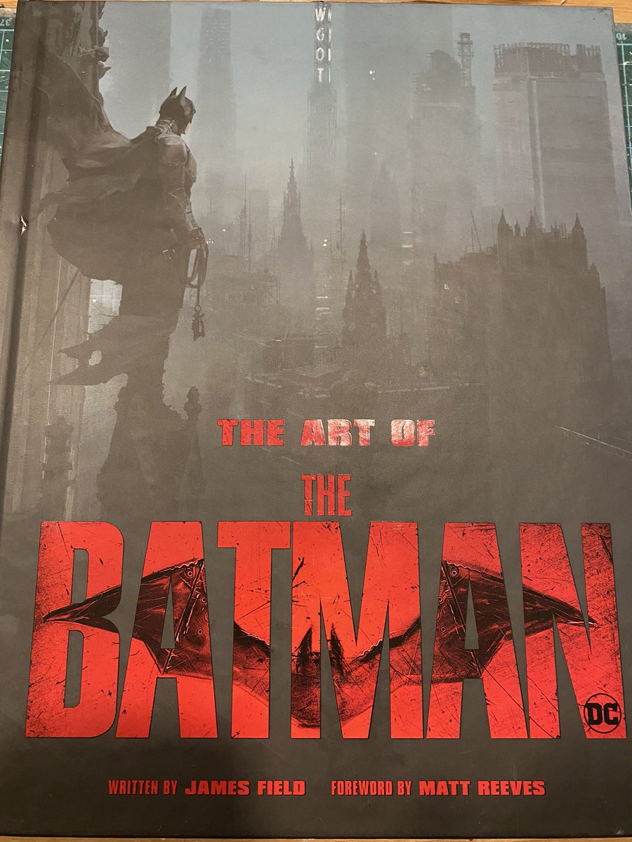 brucemhyee's tweet photo. 良い参考書です! #TheBatman #TheBatmanHBOGo https://t.co/72pmuZ66yC