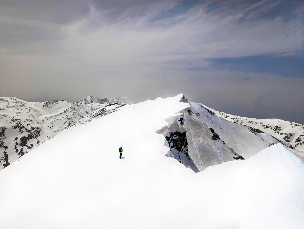 granit_temaj's tweet photo. The spring in Sharr Mountains is white! 🏔️

#Kosovo #hiking https://t.co/aluWhxarwq