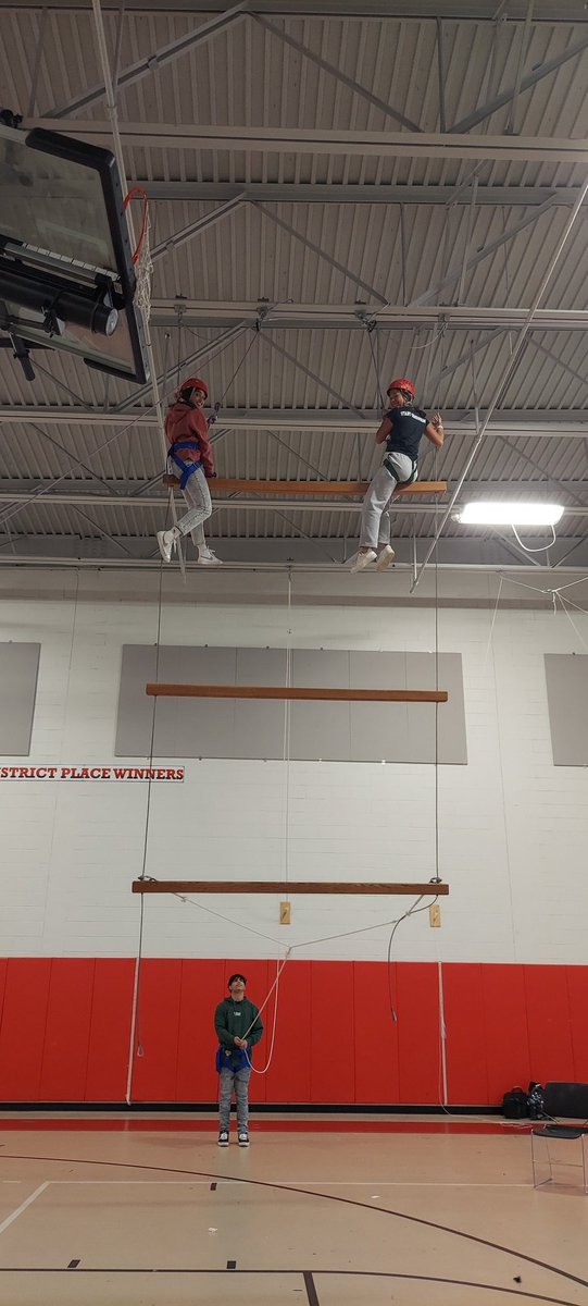 First pair to tackle the Dangle Duo in Project Adventure this am ! <a href="/RvillePE/">RHS PE</a> <a href="/RvilleProud/">RvilleProud</a> <a href="/RvilleLev/">Christine Levering</a>